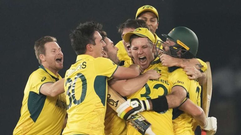 australia-players-celebrate-1-6651582-1700410395602