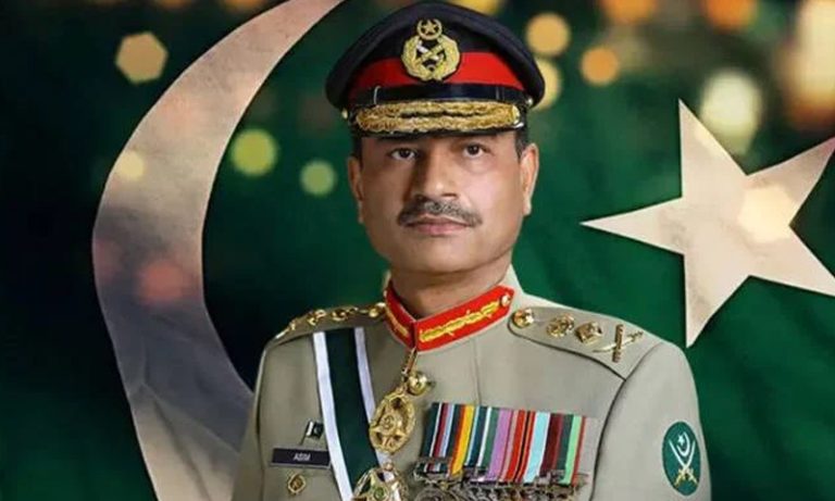 فیلڈ مارشل عاصم منیر کو بیجز لگانے کی تقریب ملتوی کر دی گئی