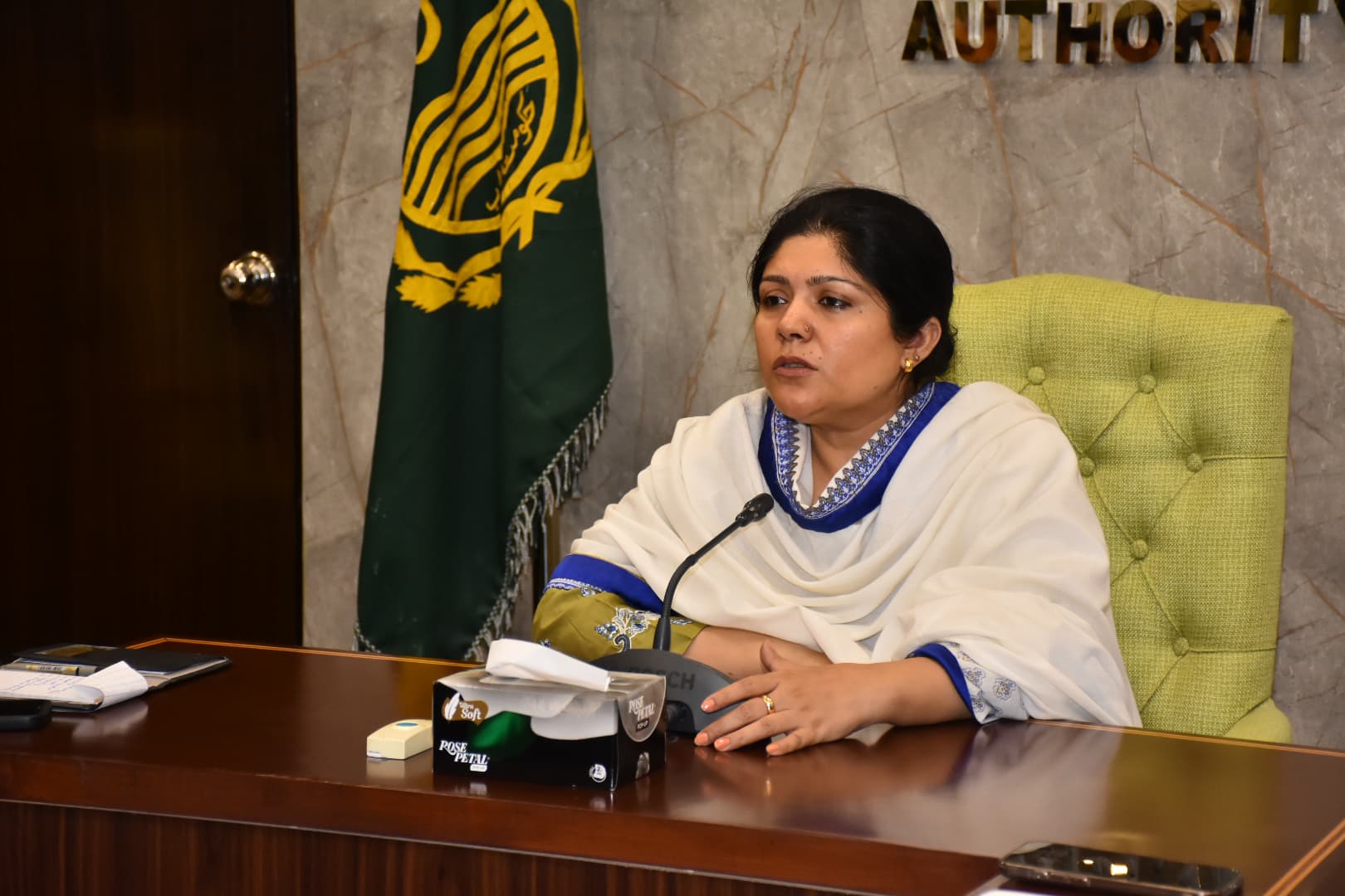 70031b9a-c73f-46c5-93a6-014ef1bd8ef7