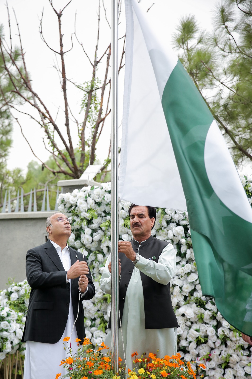 7b9d45ab-25f3-45f0-8322-753a9332ac6b