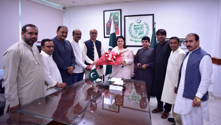 905ff40c-fee7-44b6-ad41-f96f84c6e0fd