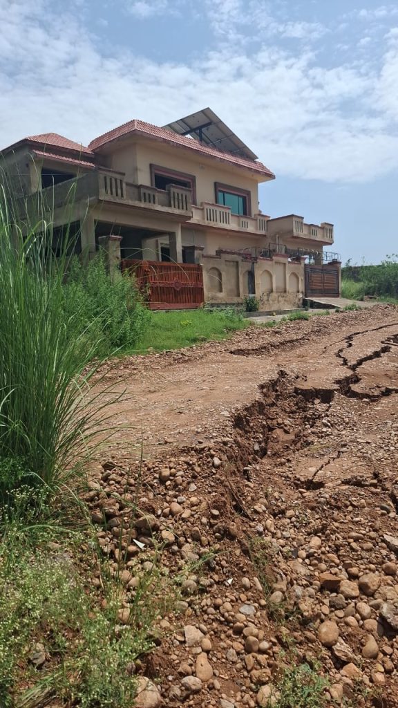 94eb24f6-895c-4ff6-922c-012556292275