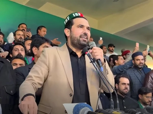 وزیر اعلیٰ خیبرپختونخوا