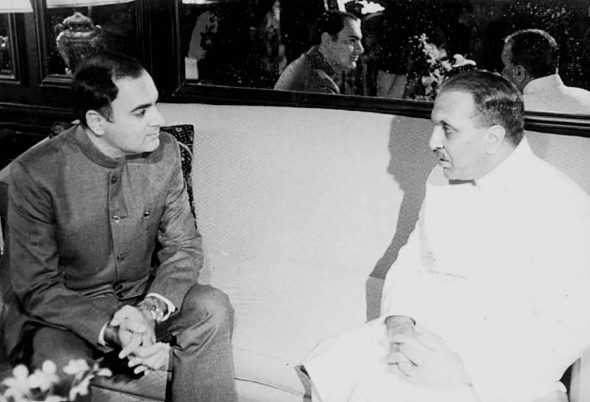 خوش فہمی میں نہ رہنا   تحریر محمد محسن اقبال