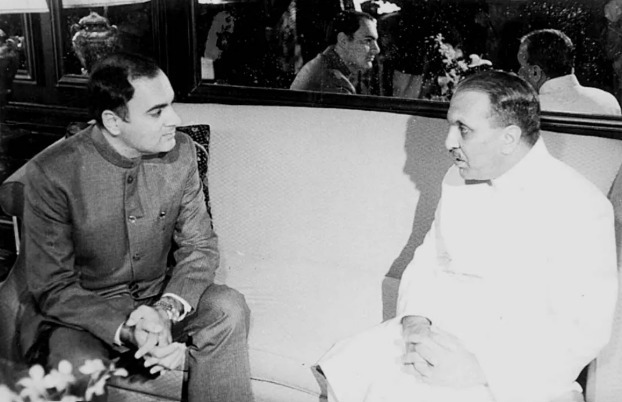 خوش فہمی میں نہ رہنا   تحریر محمد محسن اقبال