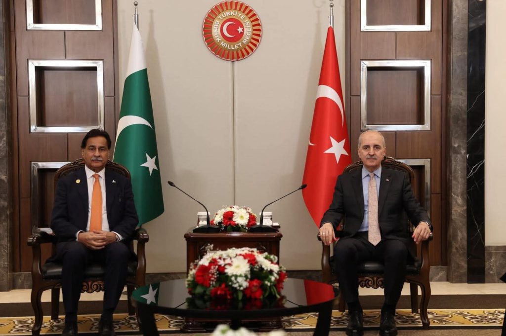 سردار ایاز صادق: پارلیمانی سفارت کاری کا پشتیبان