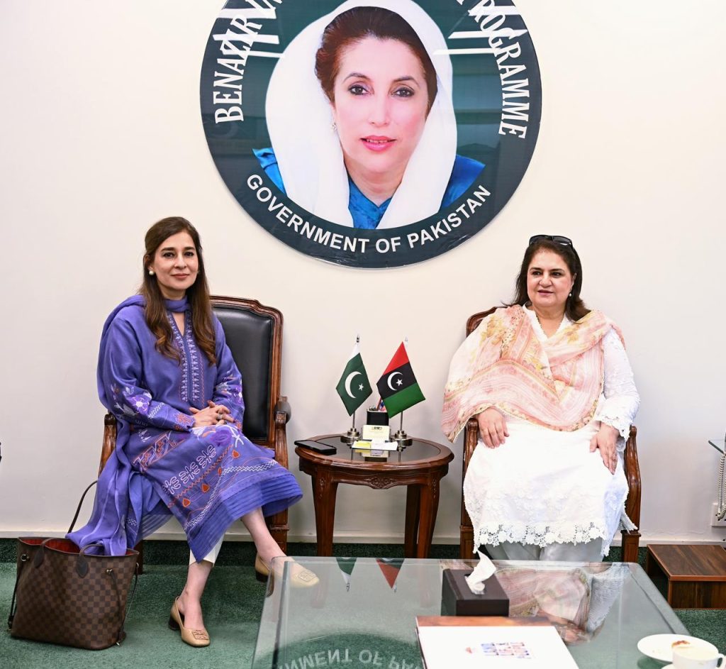 چیئرپرسن بینظیر انکم سپورٹ پروگرام سینیٹر روبینہ خالد کی ملاقات