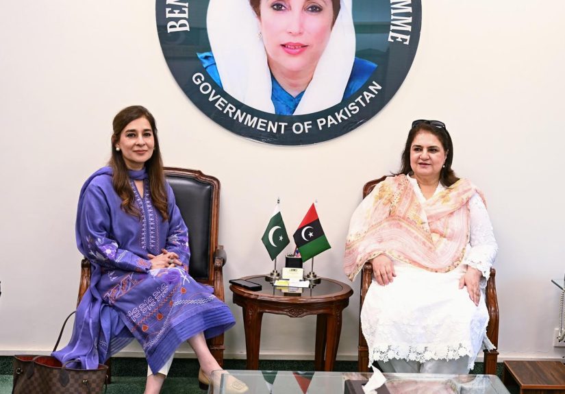 چیئرپرسن بینظیر انکم سپورٹ پروگرام سینیٹر روبینہ خالد کی ملاقات