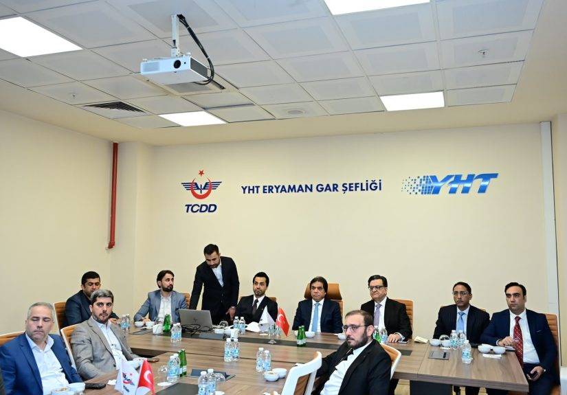 ترکیہ میں پاکستان ریلوے کی جدید کاری کے لیے اہم پیش رفت